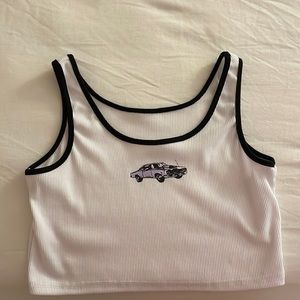 Size small, fits more like a medium.